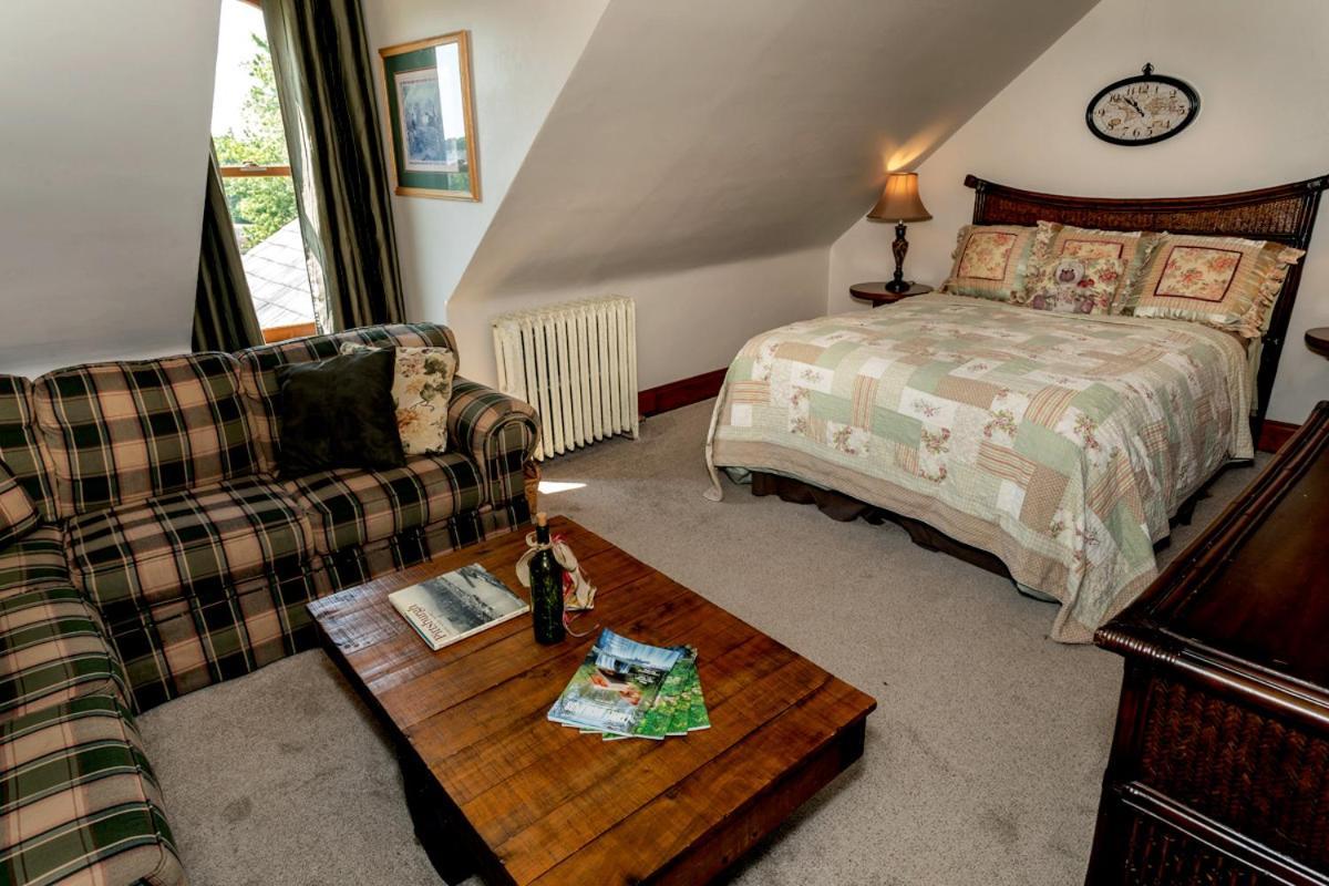Scottdale South Broadway Manor B&B - Near Fallingwater, Ohiopyle State Park, Hiking & Biking Trails Gap المظهر الخارجي الصورة
