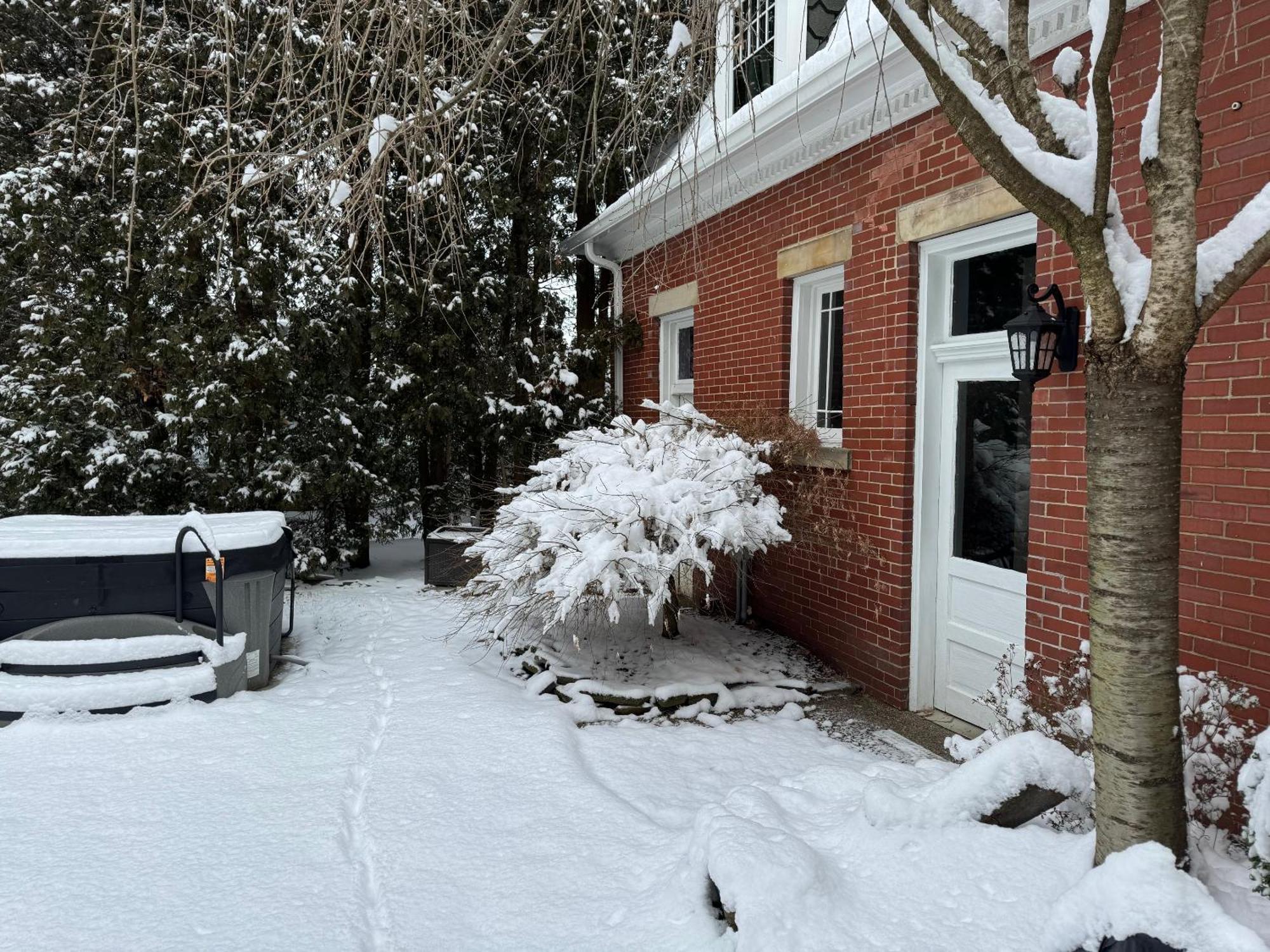 Scottdale South Broadway Manor B&B - Near Fallingwater, Ohiopyle State Park, Hiking & Biking Trails Gap المظهر الخارجي الصورة
