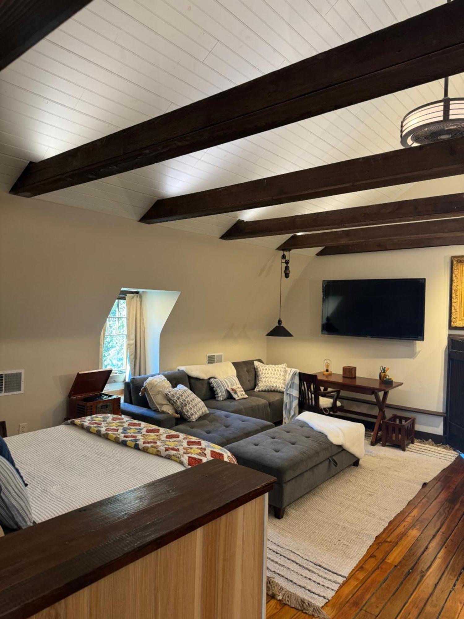 Scottdale South Broadway Manor B&B - Near Fallingwater, Ohiopyle State Park, Hiking & Biking Trails Gap المظهر الخارجي الصورة
